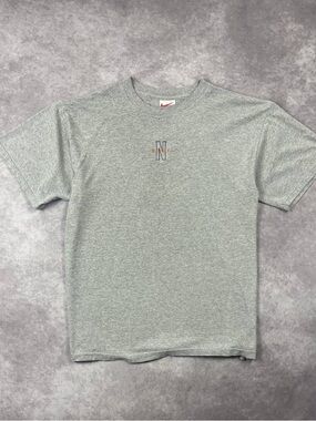 [264] Vintage Nike White Tag Embroidered
Centre Logo Shirt XL Size